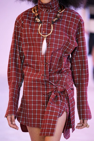 Look 4